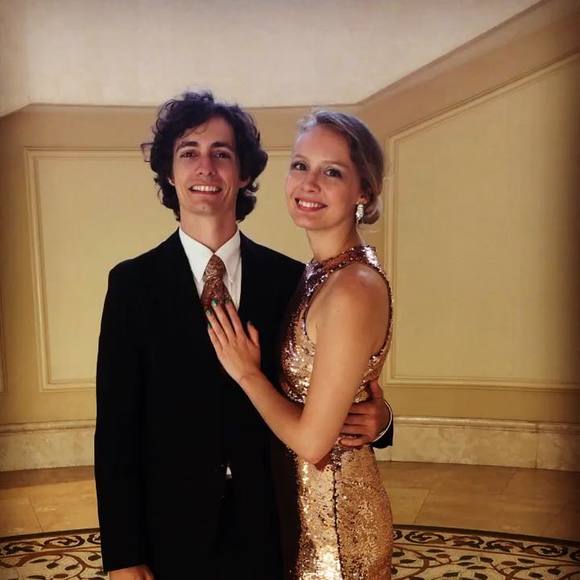 Meet your Posher, Sarah - Picture 1 of 1